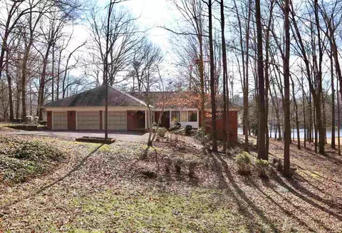 2045 Crescent Dr, Graham, NC 27253 photo 1