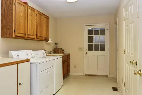 2045 Crescent Dr, Graham, NC 27253 photo 19