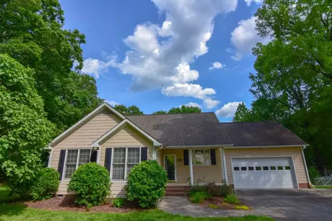 522 Edwin Ct, Roxboro, NC 27573 photo 1
