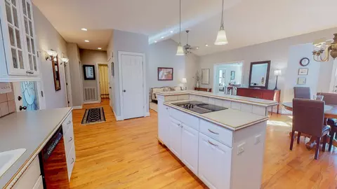 522 Edwin Ct, Roxboro, NC 27573 photo 3