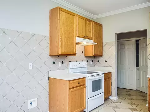 9 Hidden Meadow Ct, Durham, NC 27704 photo 6