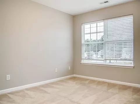9 Hidden Meadow Ct, Durham, NC 27704 photo 15