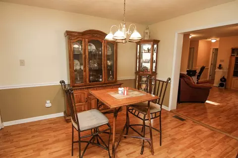 8 Cedar Dr, Smithfield, NC 27577 photo 7