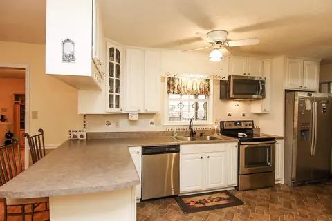 8 Cedar Dr, Smithfield, NC 27577 photo 10