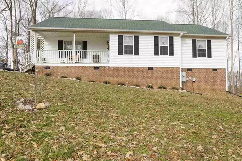 207 Lansing Dr, Benson, NC 27504 photo 1