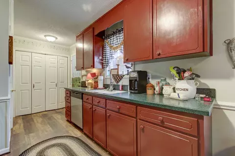 207 Lansing Dr, Benson, NC 27504 photo 11