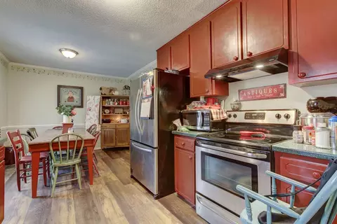 207 Lansing Dr, Benson, NC 27504 photo 13