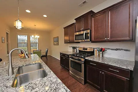 1218 Metropolitan Dr, Durham, NC 27713 photo 6