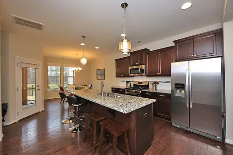 1218 Metropolitan Dr, Durham, NC 27713 photo 5