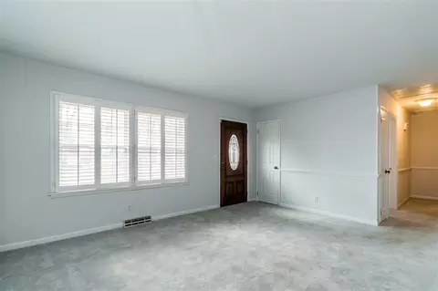102 Delano St, Dunn, NC 28334 photo 4