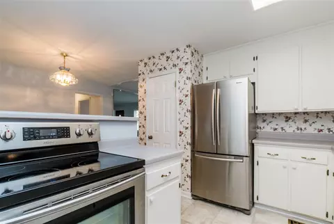 102 Delano St, Dunn, NC 28334 photo 8