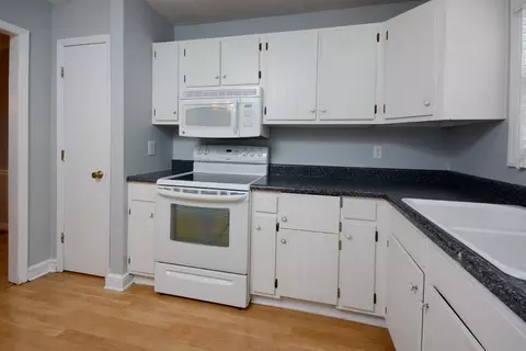 6 Willow Bridge Dr, Durham, NC 27707 photo 5