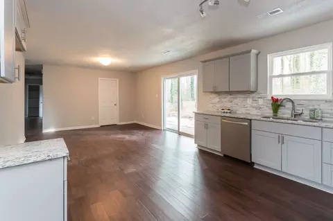 2804 Darrow Rd, Durham, NC 27704 photo 9
