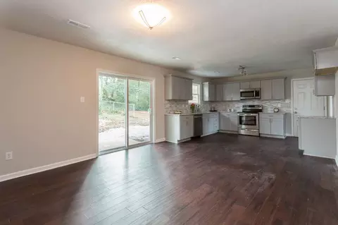 2804 Darrow Rd, Durham, NC 27704 photo 10