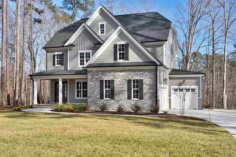 929 Edgewater Dr, Garner, NC 27529 photo 1