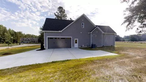 2916 Maple Pointe Dr, Wendell, NC 27591 photo 4