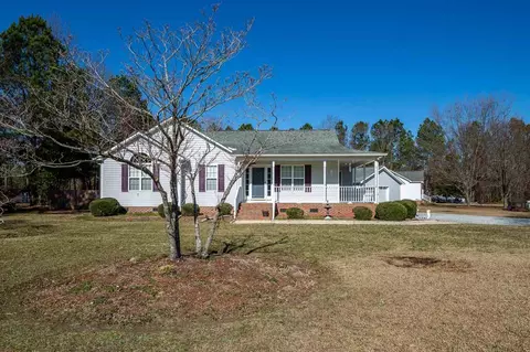 11 Harvey Pl, Benson, NC 27504 photo 2