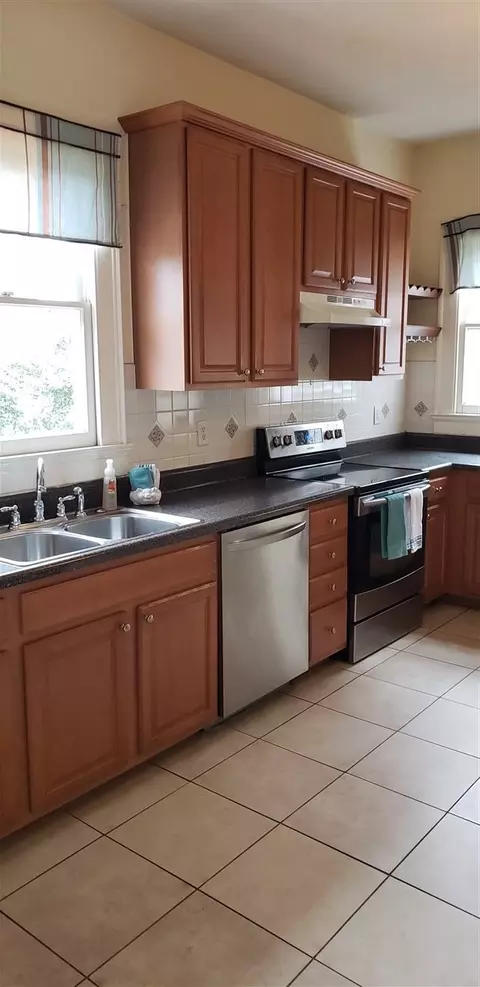 110 E Rose St, Smithfield, NC 27577 photo 10