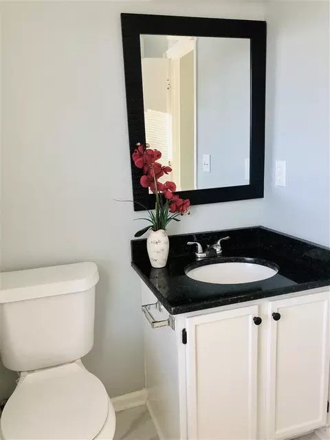 516 Quartz Dr, Durham, NC 27703 photo 23