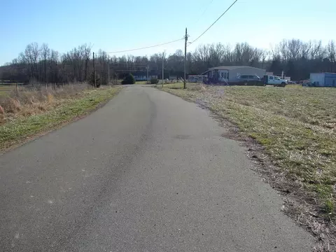 6045 Pointer Dr, Graham, NC 27253 photo 3