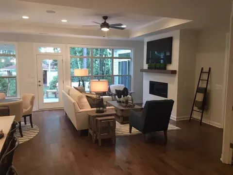 1018 Vesper Ct, Durham, NC 27703 photo 3