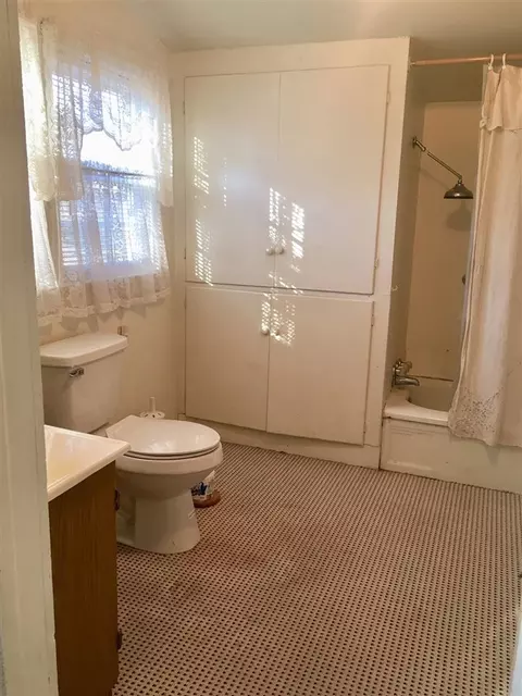 5913 N Roxboro Rd, Durham, NC 27712 photo 9