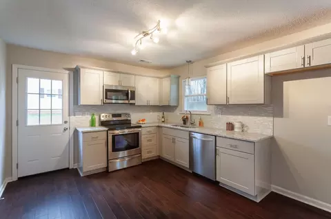 3912 Alameda St, Durham, NC 27704 photo 2