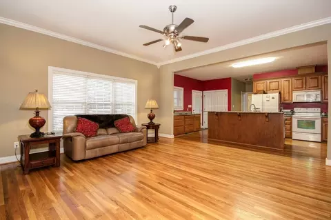 109 Fitzgerald St, Pine Level, NC 27568 photo 5
