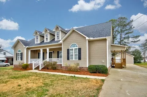 109 Fitzgerald St, Pine Level, NC 27568 photo 3