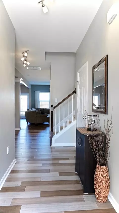 8117 Hovingham Way, Raleigh, NC 27616 photo 4