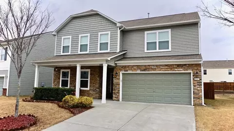 8117 Hovingham Way, Raleigh, NC 27616 photo 2