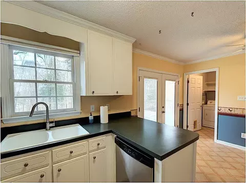 508 Rockvale Ct, Benson, NC 27504 photo 6