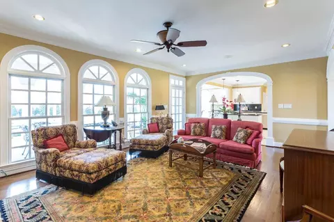 588 Dogeye Rd, Benson, NC 27504 photo 9