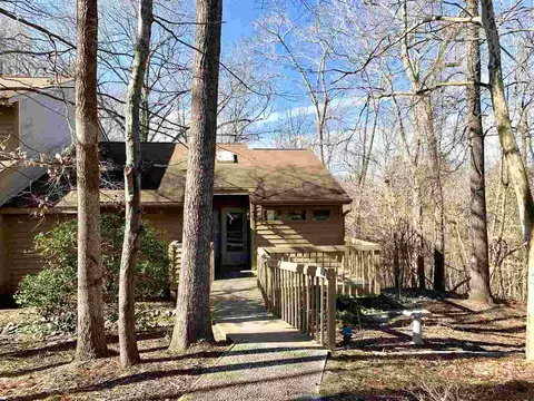 5 Creekview Ln, Durham, NC 27705 photo 2