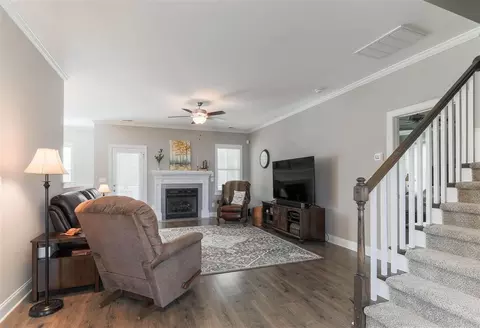 111 Thurman Dr, Selma, NC 27576 photo 4