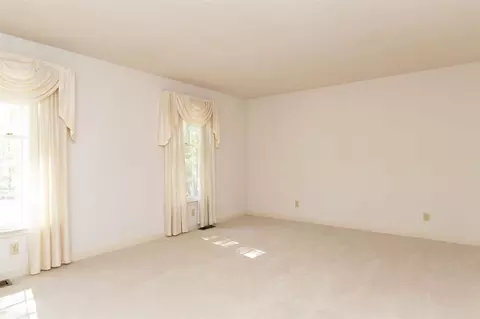 302 Tiffany Cir, Garner, NC 27529 photo 4