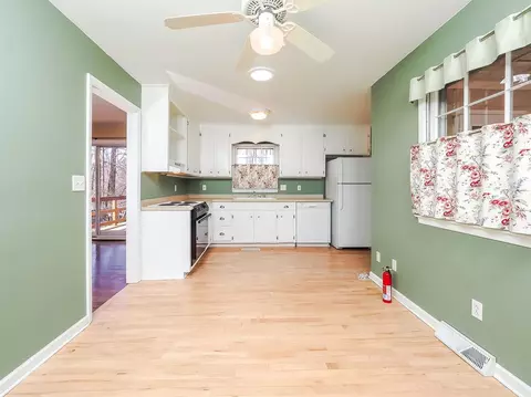 305 Beech St, Cary, NC 27513 photo 6