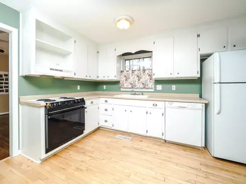 305 Beech St, Cary, NC 27513 photo 7