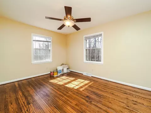 305 Beech St, Cary, NC 27513 photo 16