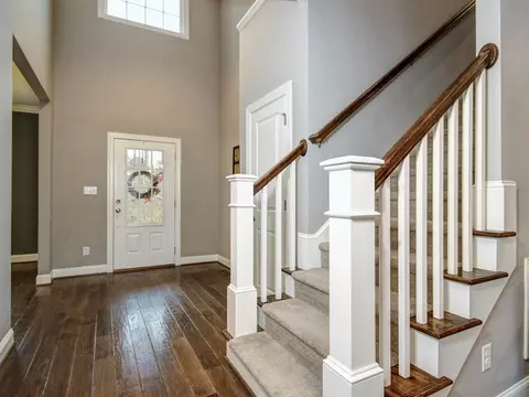 121 E Johnson St, Cary, NC 27513 photo 5