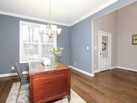 121 E Johnson St, Cary, NC 27513 photo 3
