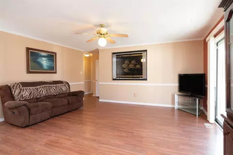 187 Lansing Dr, Benson, NC 27504 photo 3