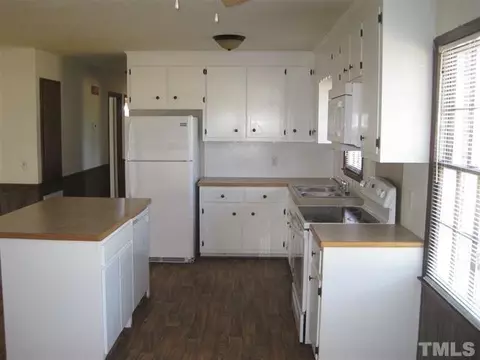 2479 Erwin Chapel Rd, Dunn, NC 28334 photo 2