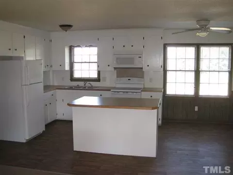 2479 Erwin Chapel Rd, Dunn, NC 28334 photo 3