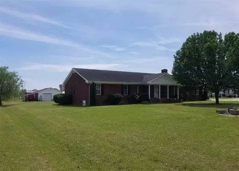 285 Benson Hardee Rd, Benson, NC 27504 photo 1