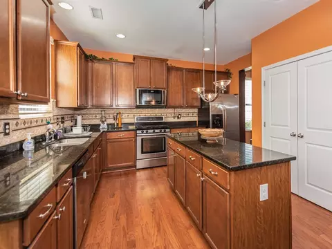 300 Glenview Ln, Durham, NC 27703 photo 6