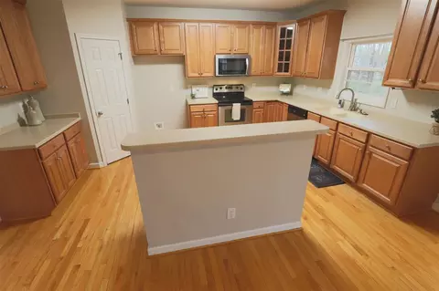 2909 Chatelaine Pl, Raleigh, NC 27614 photo 10