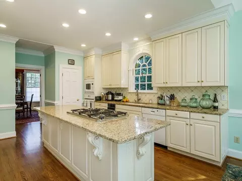 707 Runnymede Rd, Raleigh, NC 27607 photo 12