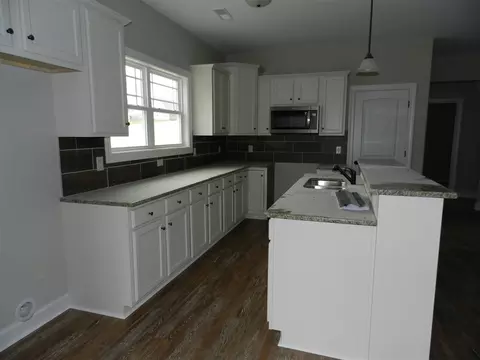 33 Brakas Ln, Garner, NC 27529 photo 4