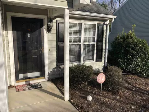 11 Redstone Ct, Durham, NC 27703 photo 2